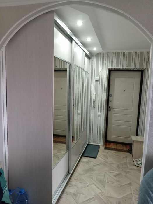 Продаю прихожу в хорошем состоянии