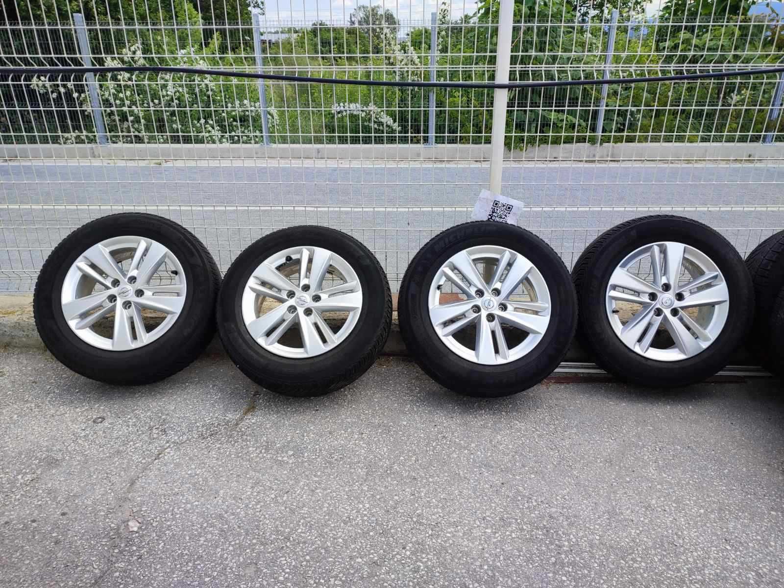 275 - 4бр. Алуминиеви джанти 17'' 5x108 с гуми 215/65R17 Opel