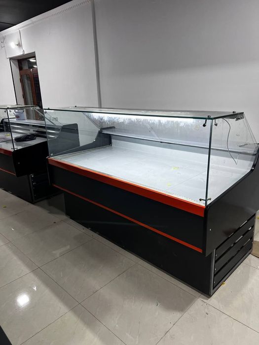 Витрина холодилник