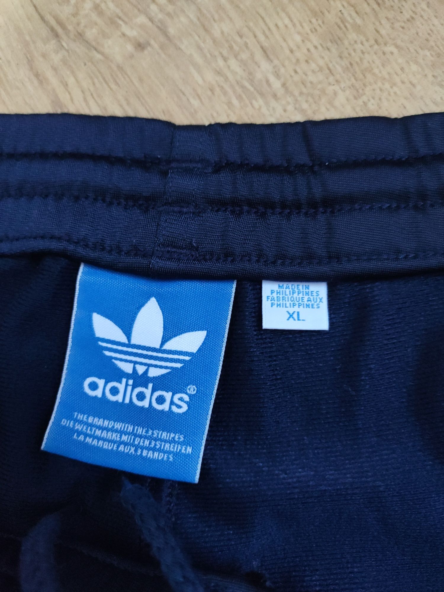 Pantaloni Adidas Originals drepți mărimea XL