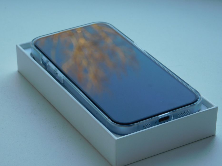 iphone 15 с документами