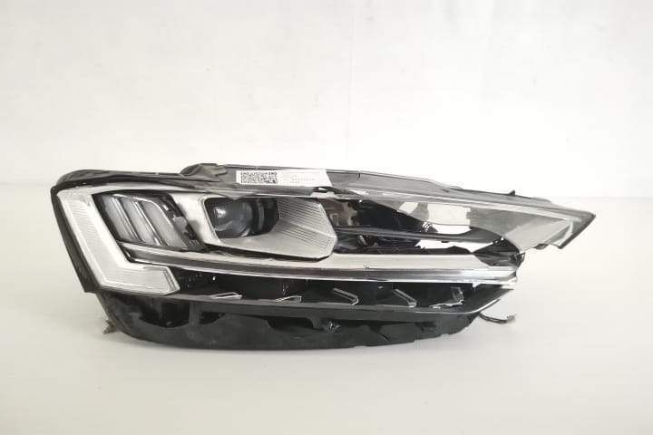 Far Dreapta Original Led matrix Avariat Audi  A8  D5 [2017 - 2020]