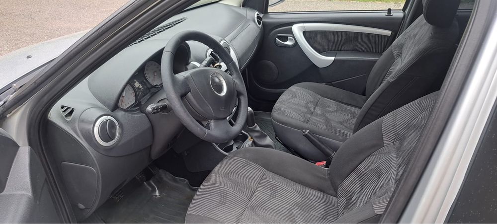 Dacia logan 2010 1.6 mpi -120.000 km -