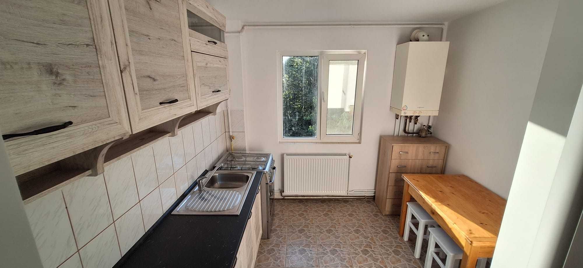 Proprietar, dau spre inchiriere Ap. 3 cam  in Gheorgheni