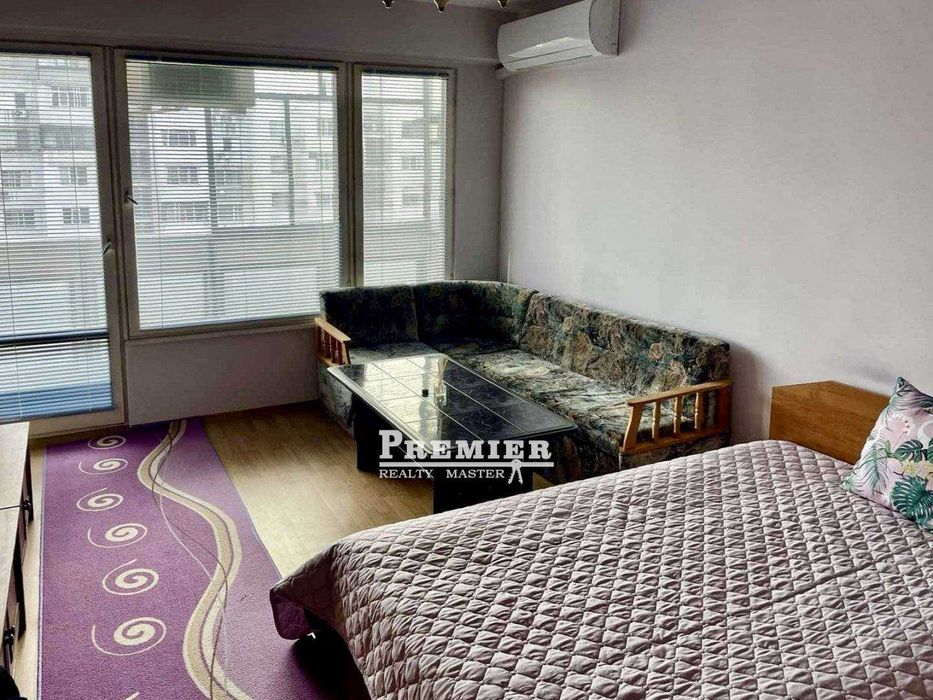 Двустаен апартамент на среден етаж