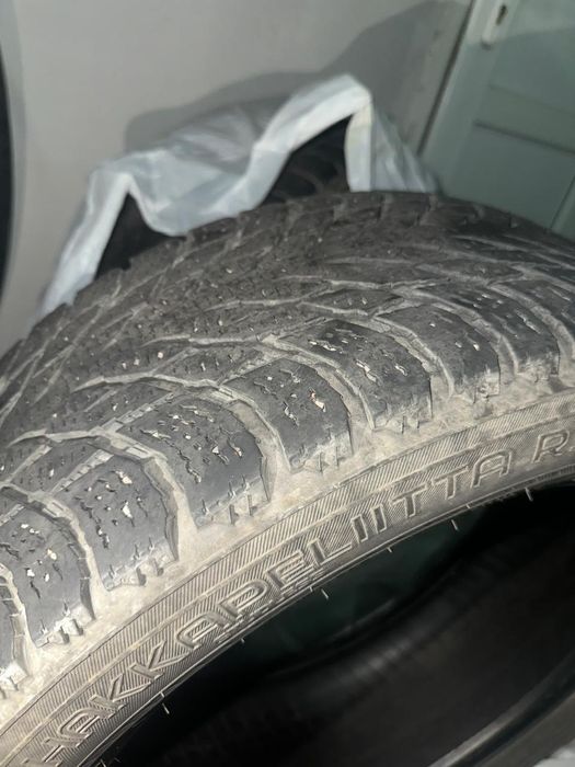 Продам шины Nokian 225/55/18