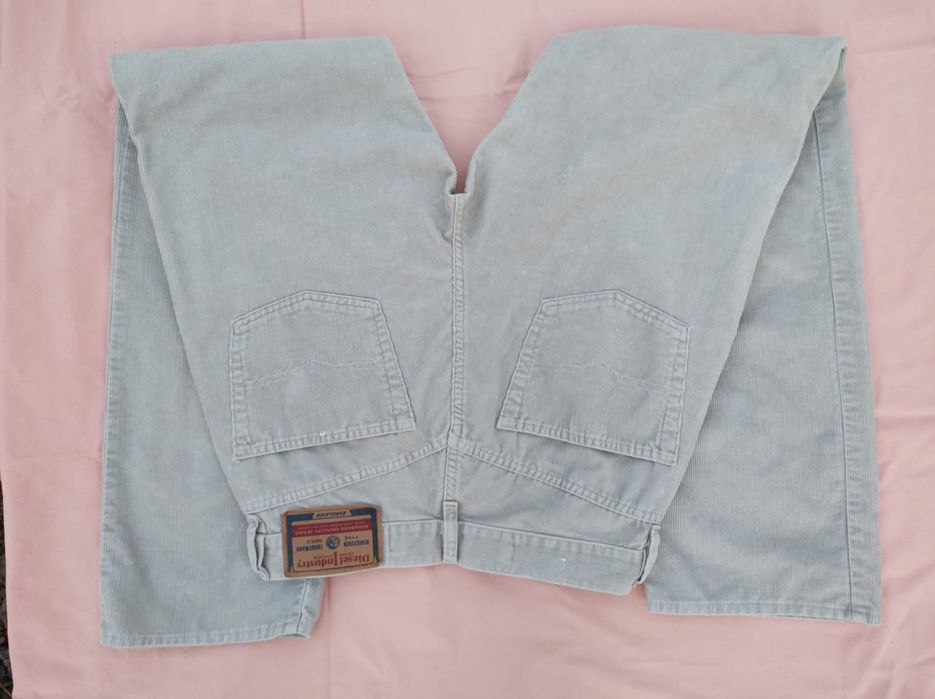 Blugi Diesel Mix catifea raiați Dama sau unisex