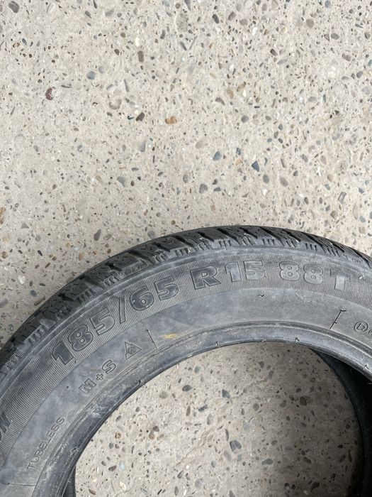 Vand anvelope 175/70 R14 si 185/65 R15