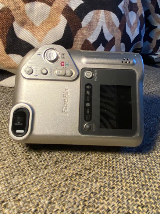 Aparat foto Fujifilm FinePix F601 Zoom