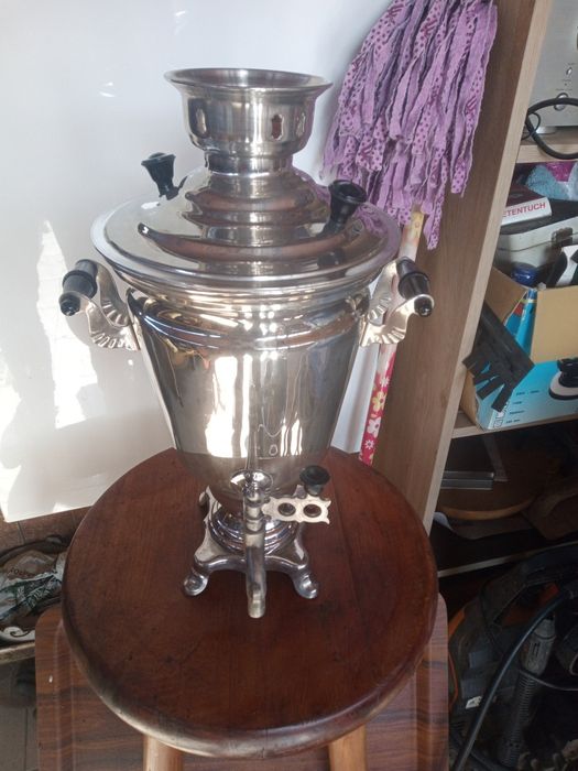 vând samovar inoxi