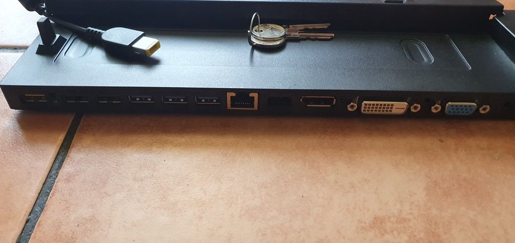 Dock ThinkPad Pro Lenovo - complet
