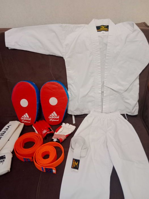 детское кимоно с поясами экипировка для каратэ