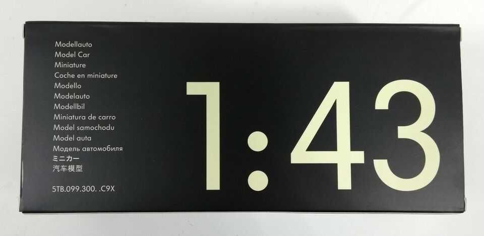 ПРОМО!Оригинални колички макет VW Touran  мащаб 1:43