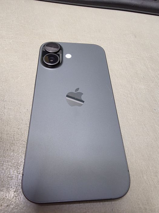 Vand IPhone 17 black