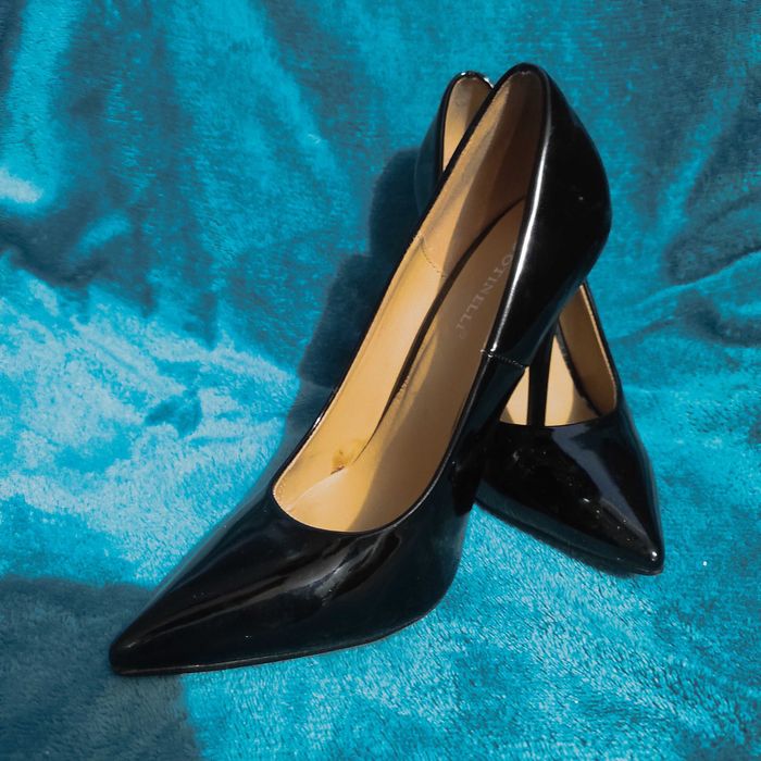 Pantofi stiletto