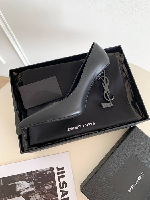 Оригинални обувки YSL
