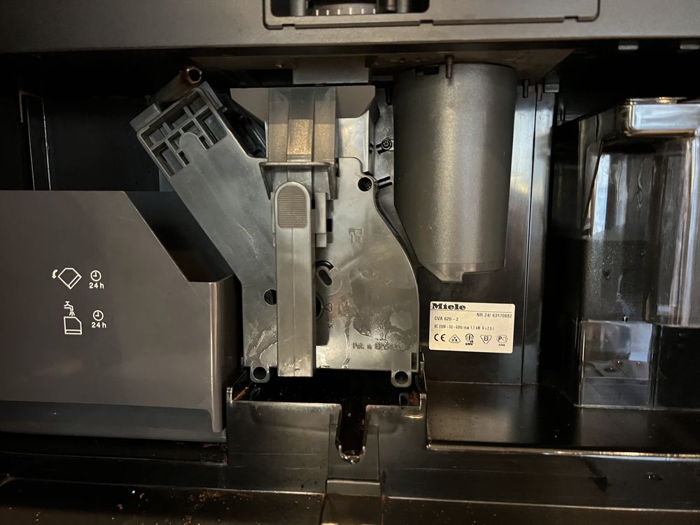 кафемашина Miele на части