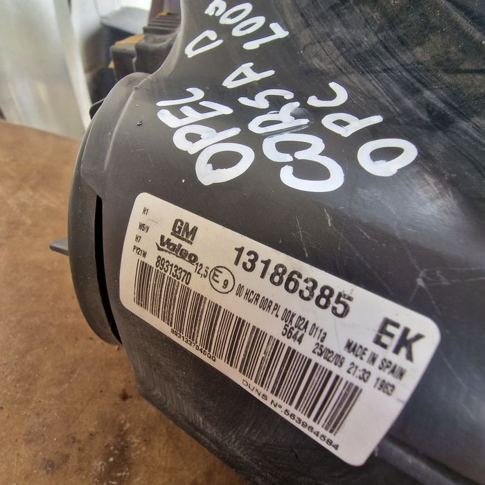 Opel Corsa D opc 2009 ляв и десен фар
