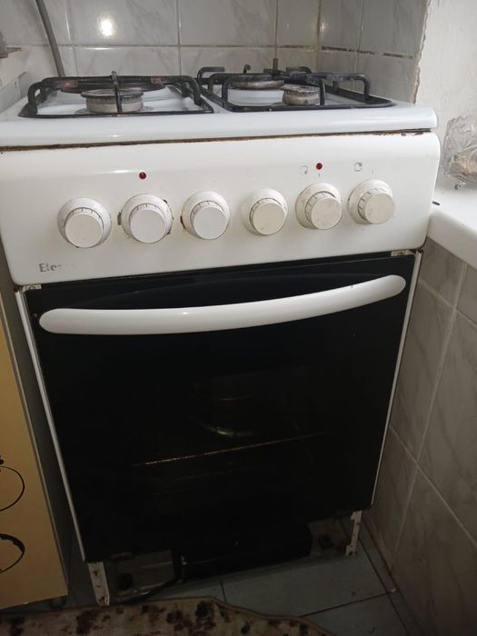 Газовая плита бу 7000