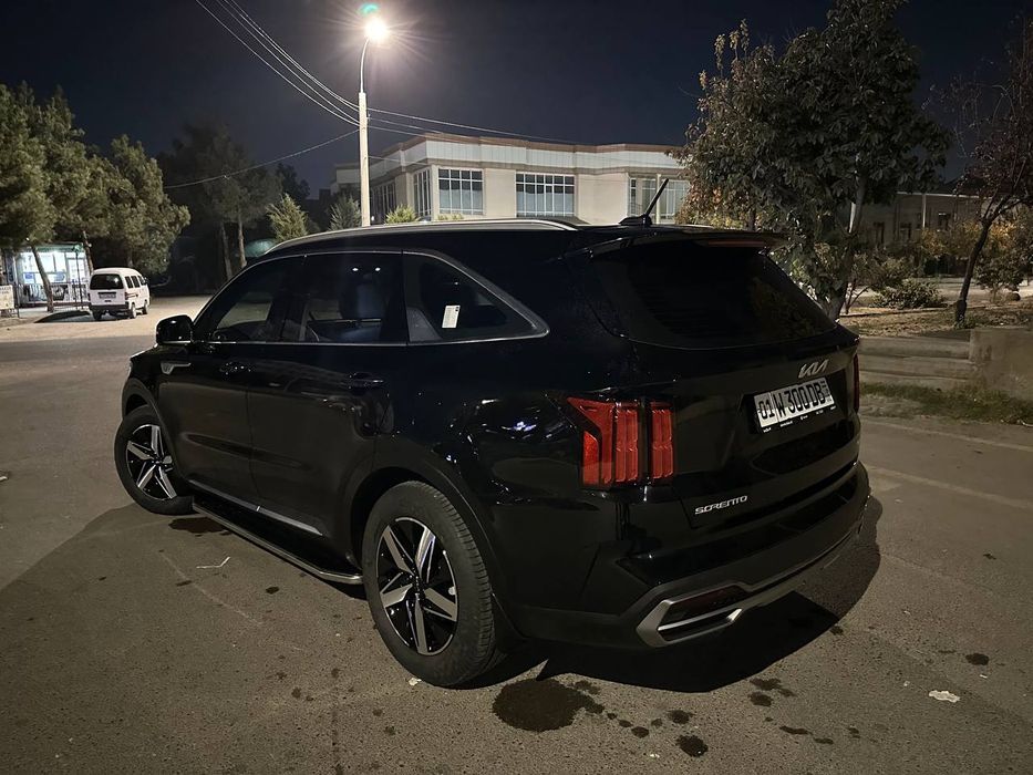 Kia sarento 2023 camfort+