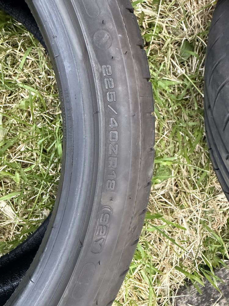 Anvelope Vara Dunlop Sportmax 225/40/18