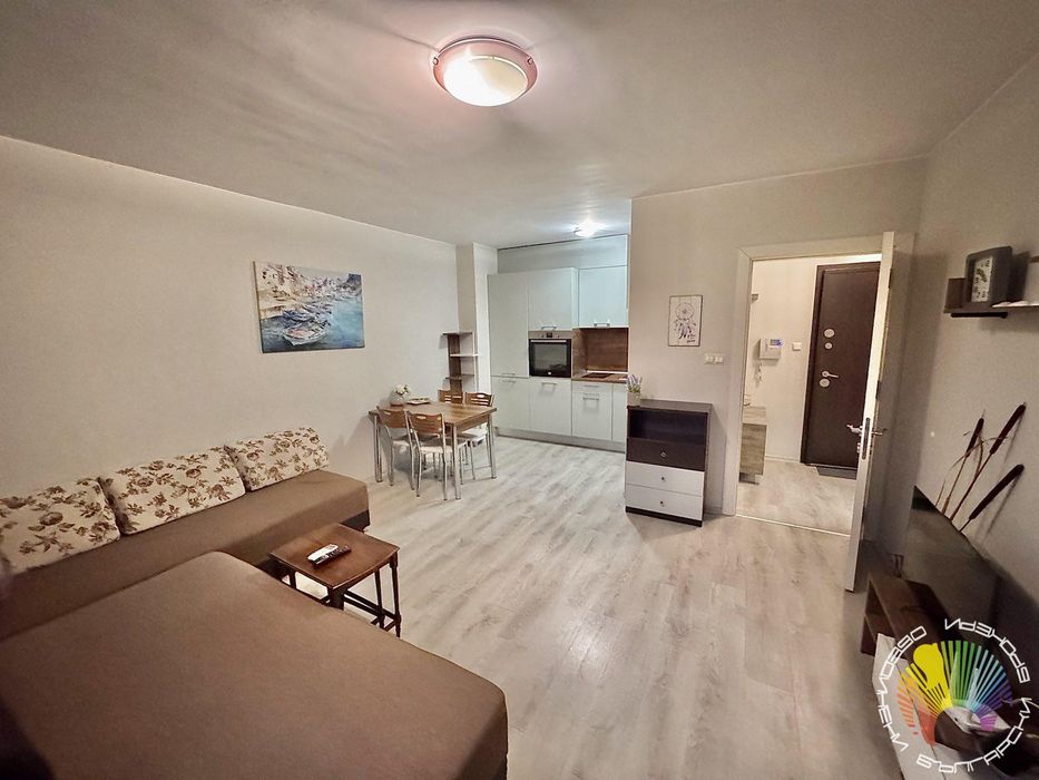 Дава се под наем Двустаен апартамент в Бургас, Лазур - 65 кв.м за 433.5 € - Снимка #2