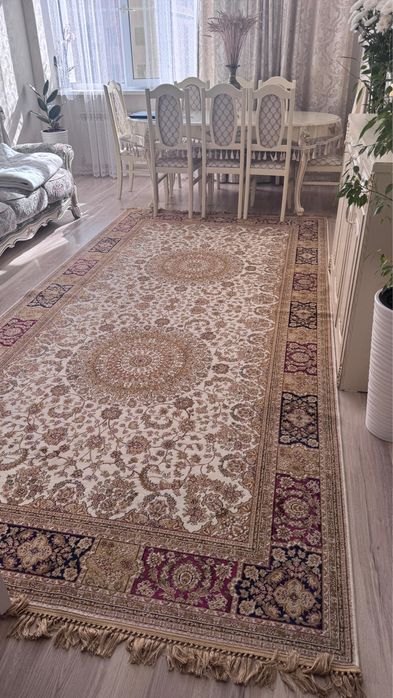 Ковер шелковый 2 на 4 м