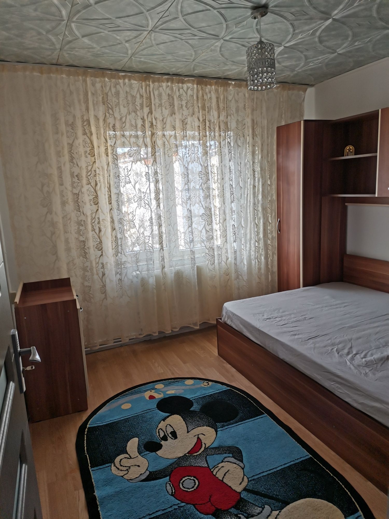 Schimb apartament cu 2 camere gata mobilat și cu toate utilitățile