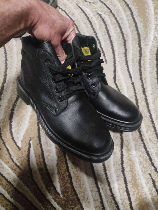 Мужские ботинки без меха из натуральной кожи