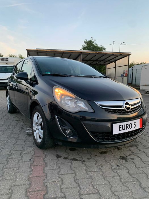 Opel Corsa Benzina EURO 5 1.4 MPI 101 cp Toate Dotarile 2014 Impecabil