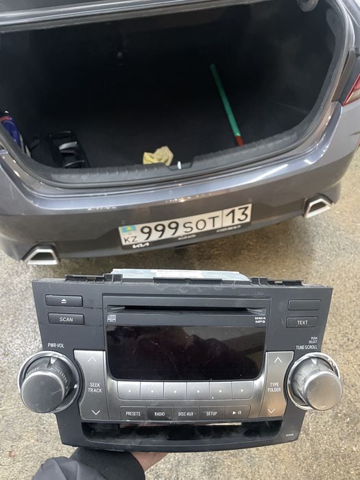 Штатный магнитафон хайландер 2011