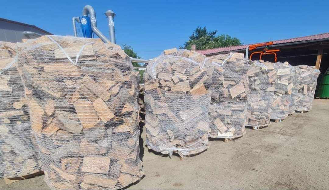 OFERTA CONTINUA LEMNE DE FOC USCATE gata tăiate crăpate 1.5 metri ster