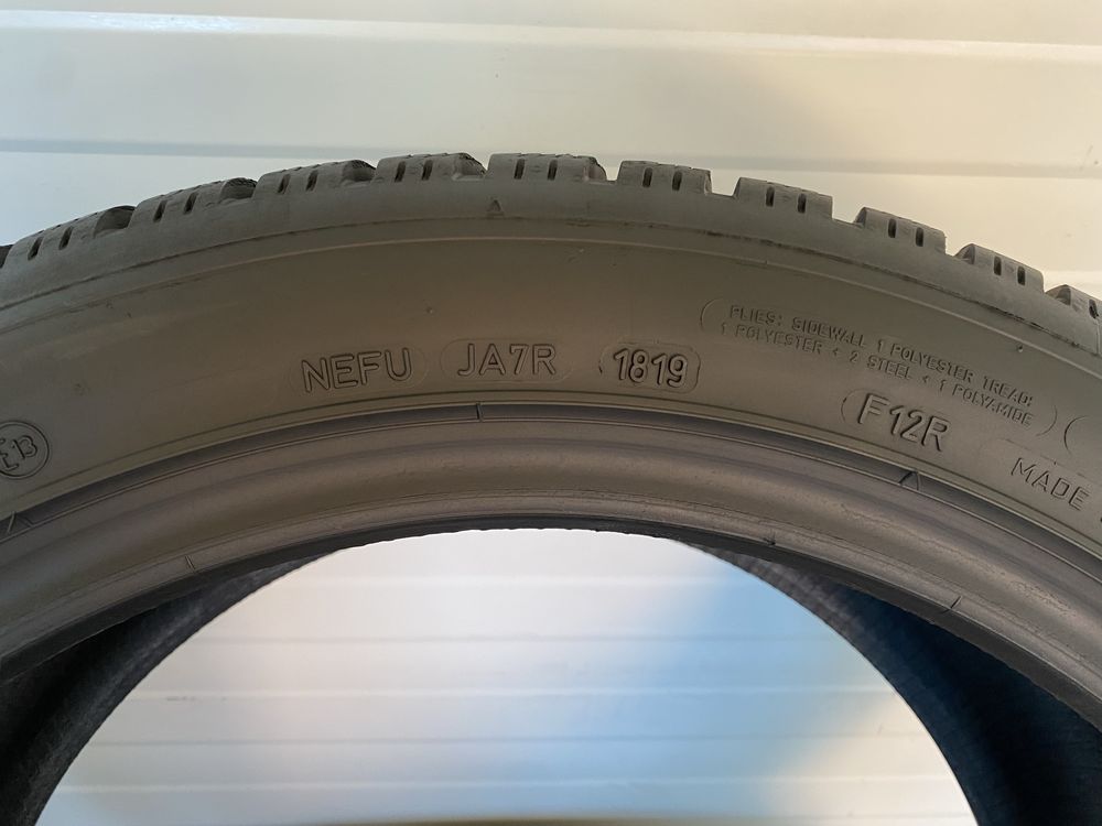 4бр зимни гуми 235/45/18/Dunlop Winter Sport5/dot1819/7.7мм грайфер