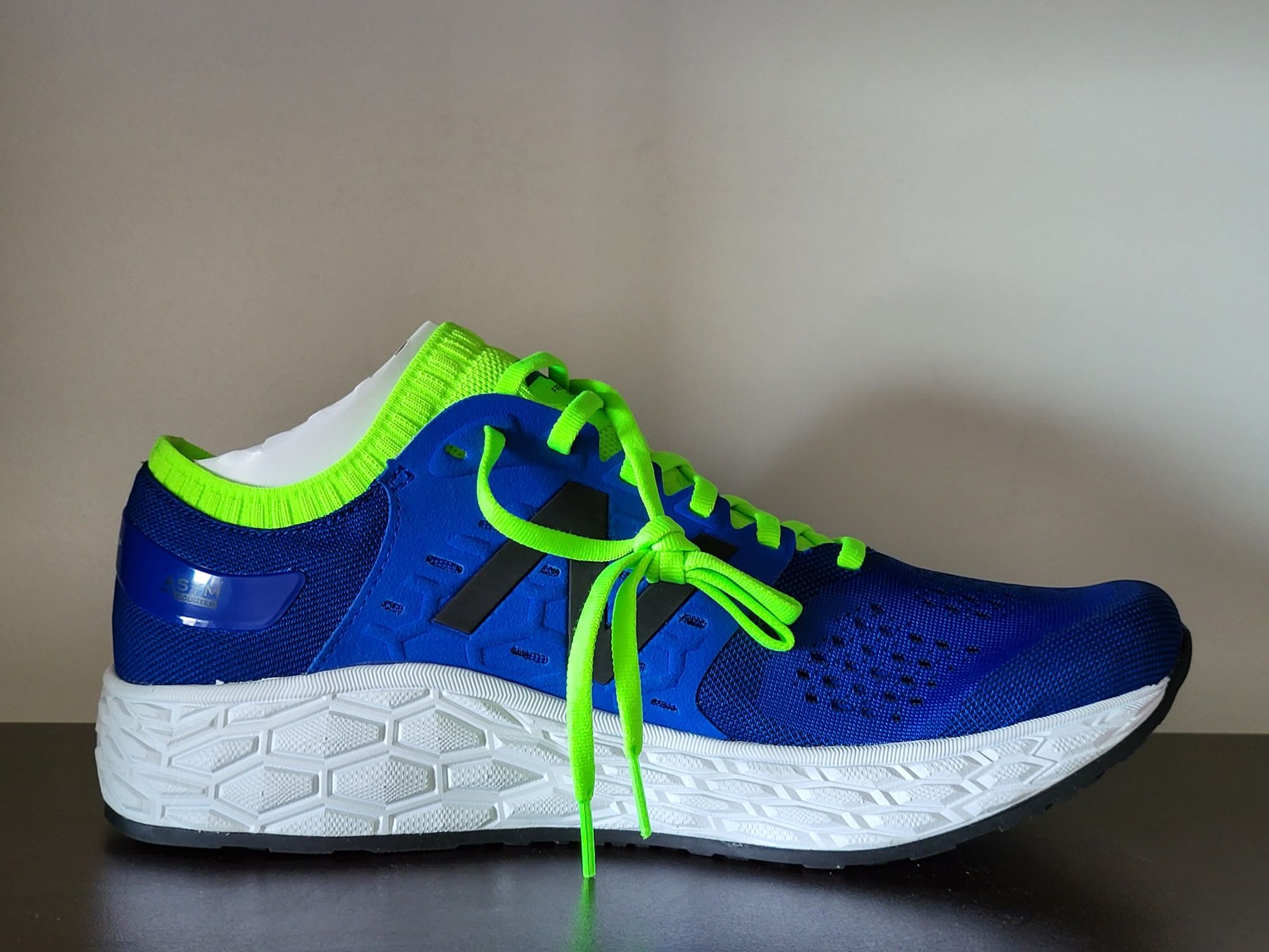 New Balance Fresh Foam V4/ 40.5номер 25.5см Стелка