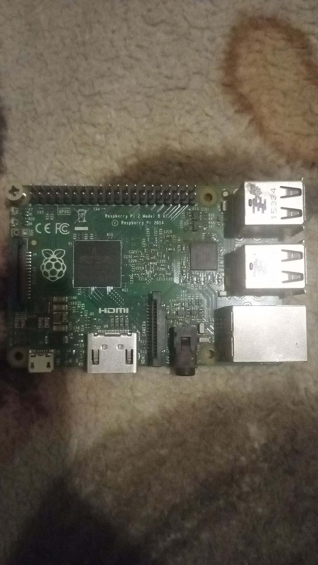 Продам 2 платы raspberry pi2 model b v 1.1  2 штуки . Цена за 1 штуку