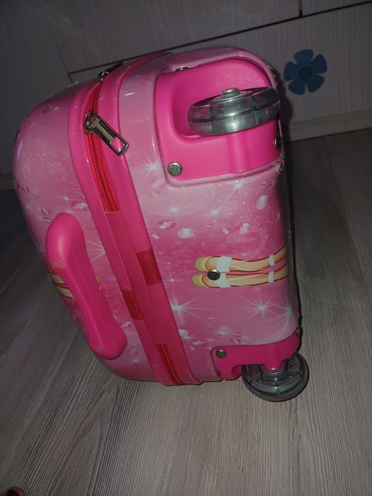 Детски твърд куфар