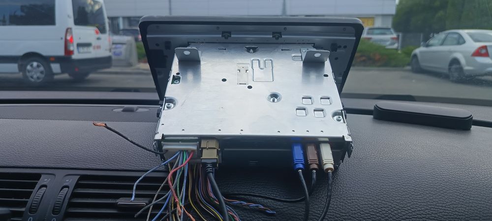 Vând navigație Renault