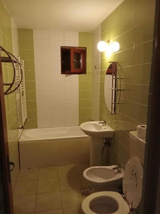 Inchiriez apartament in Baia mare pe strada  Vic