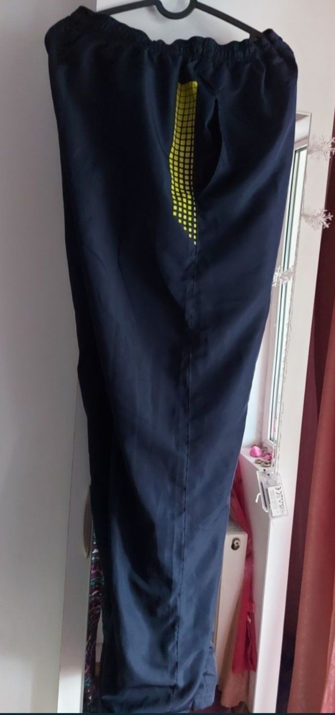 pantaloni trening crivit M