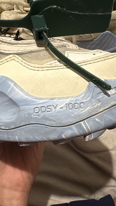 Off White Odsy Marble Blue noi