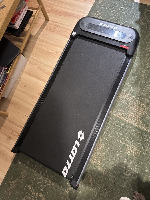 Banda de alergat sau mers Lotto