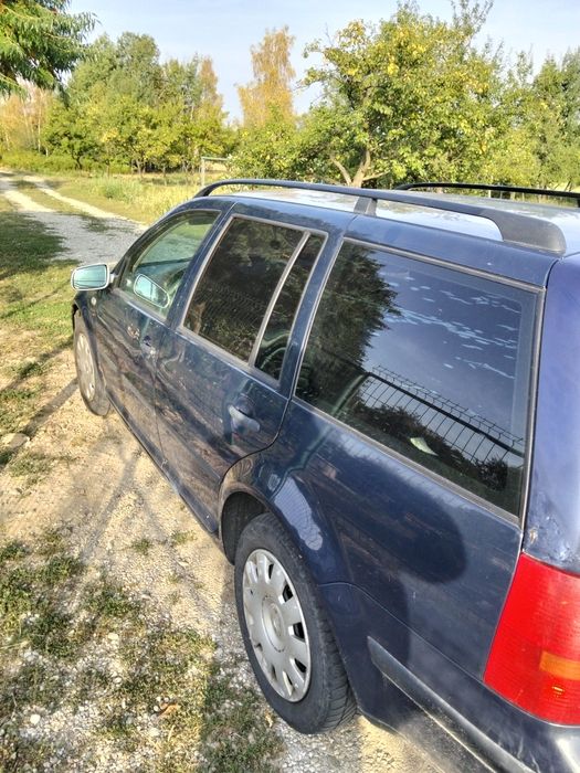 Vînd VW Golf 4 16 16 valve an 2002 preț 700 euro