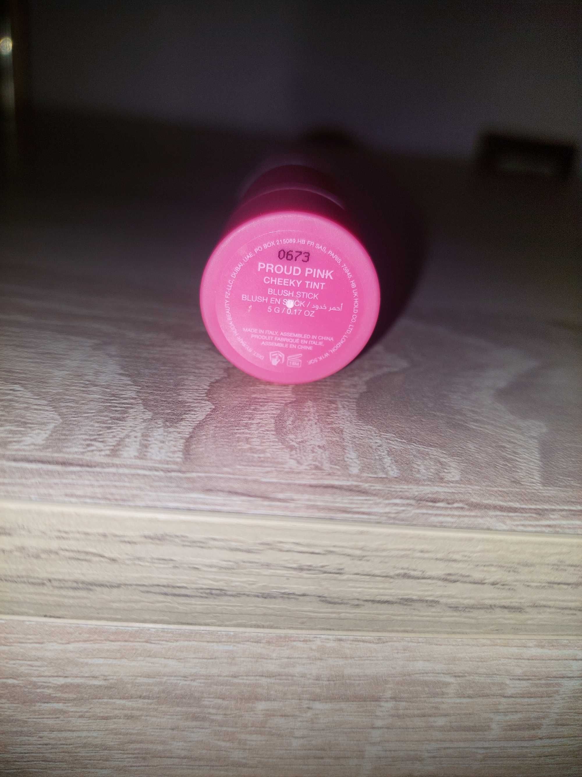 Kerastase,Huda beauty,Urban decay