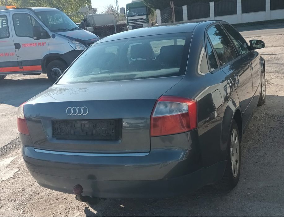 Dezmembrez Audi A4, 1.9 tdi, tip AWX