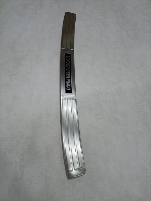 Prado 120 накладка на задний бампер серебро и черная прадо 120