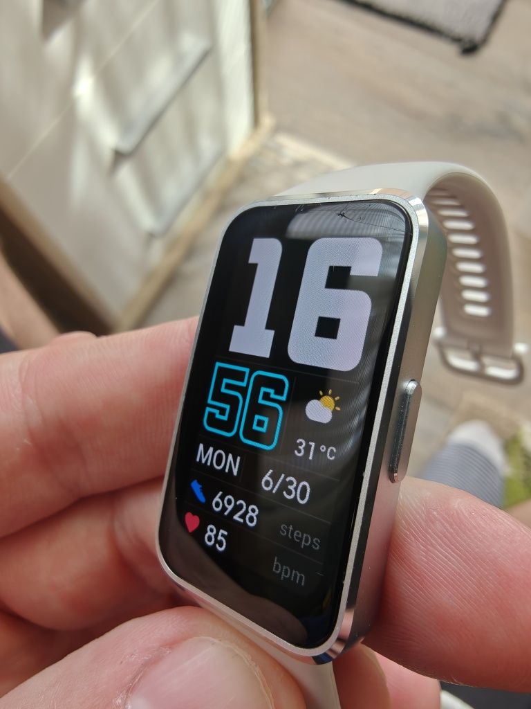 Фитнес Смарт гривна Huawei - Band 10 Бяла