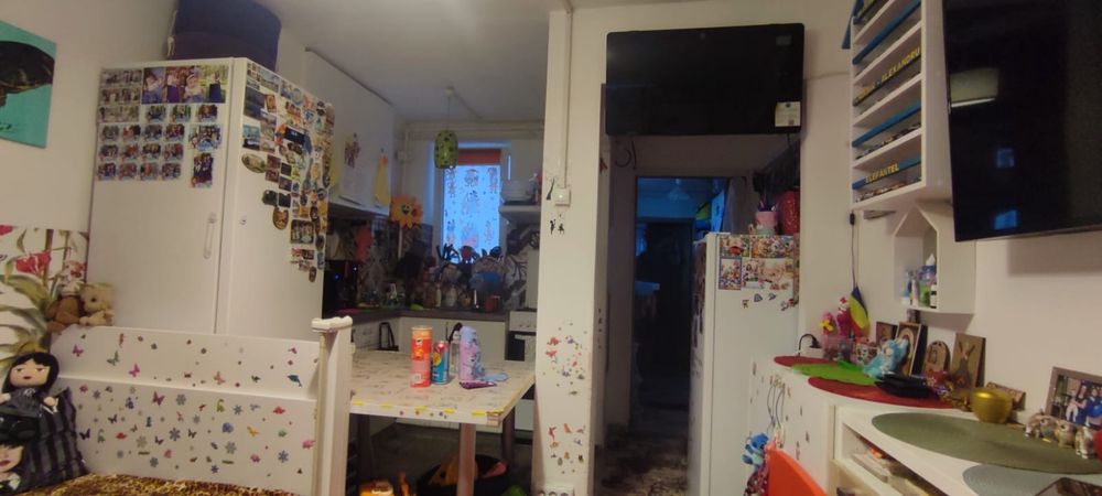 Vand apartament 2 camere - Drumul Taberei