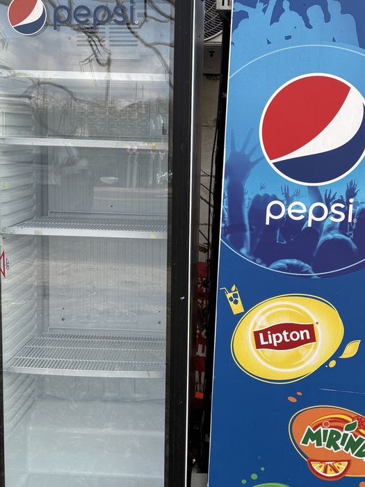 Lada frogorifica 2 bucati + lada de înghetata