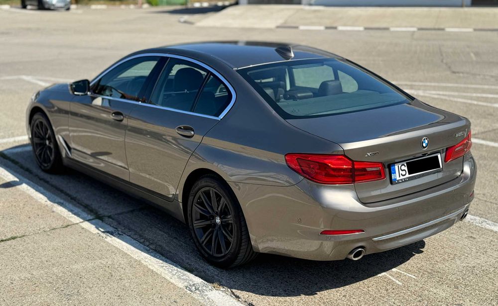 BMW Seria 5 G30 520 xDrive Luxury HeadUp