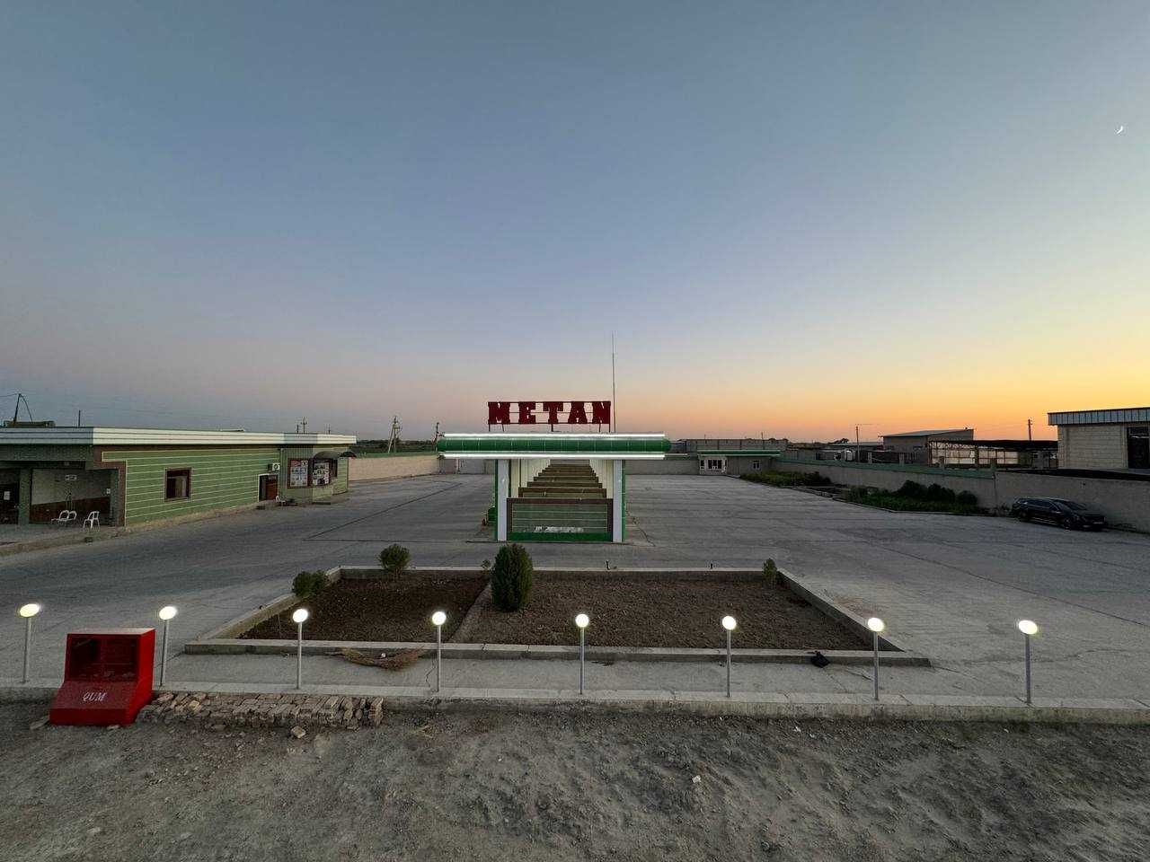 Tayyor 3 yildan buyon ishlab kelayotgan METAN zapravka sotiladi.